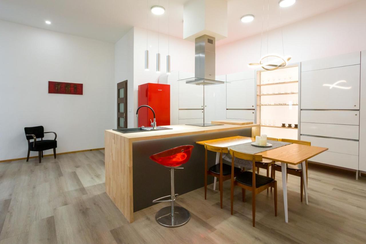Luxusní velký apartmán s terasou v centru Litomyšle Exterior foto